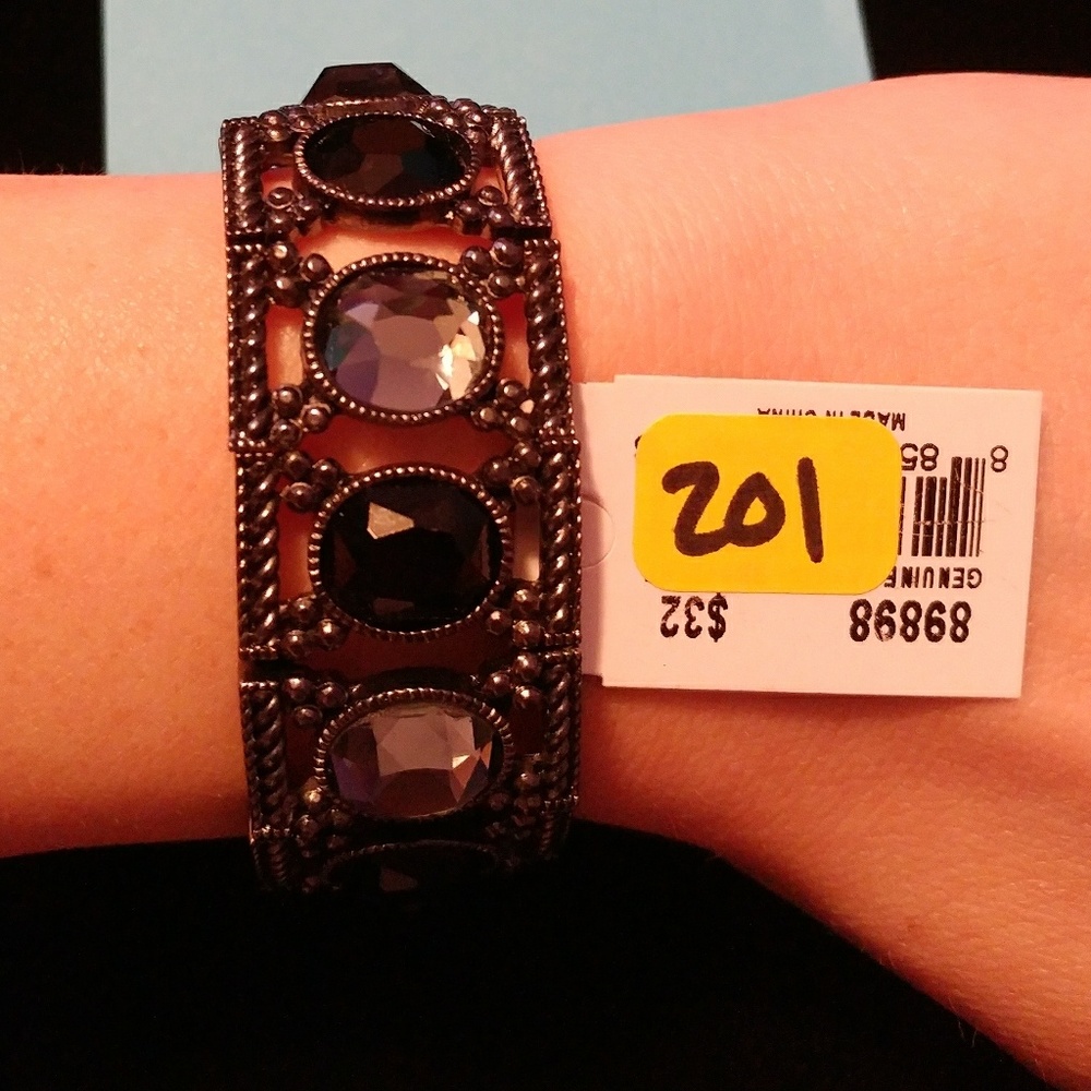 Bracelet